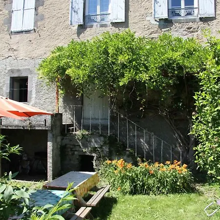 Cantal'envie Holiday home